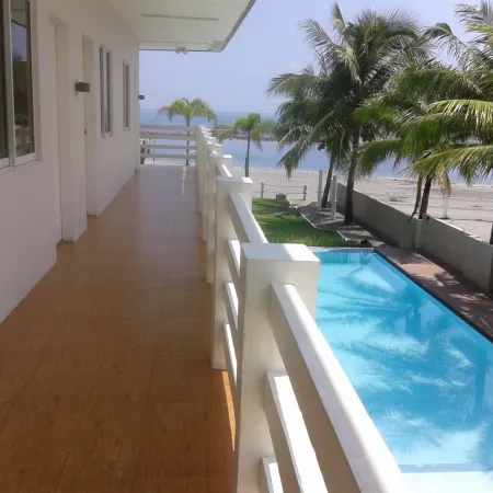 Brizo Hotel & Beach Resort