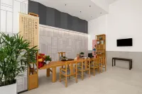 FUJU HOTEL - 2-Star
