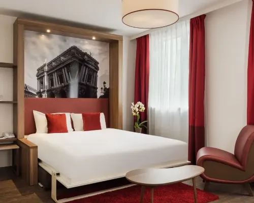 أبارتهوتل أداجيو برمنجهام سيتي سنتر Hotels near محطة ويتون