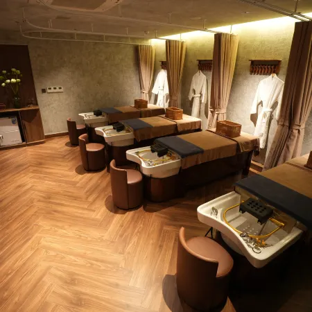 Léman Old Quarter Hotel