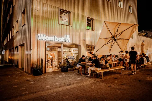 Wombat’s The City Hostel Munich Werksviertel - ที่มีบาร์