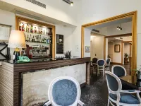 Hotel Assenzio Prague Các khách sạn gần Thành phố Lucerna