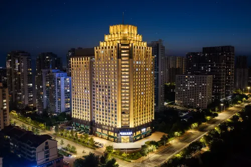 Enrichee Gloria Plaza Hotel - سبا