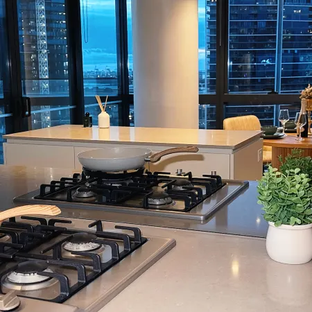 Panoramic Harbour & City Views | Luxe 2BR + Parking