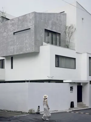 Laiye Moganshan Designer Private Tang Homestay (Yucun Square)