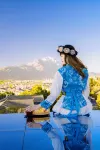 Lijiang ancient city Zangyuan snow mountain view hotel (big water wheel shop) - Bjergudsigt