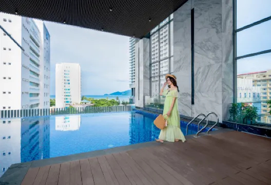Libra Hotel Nha Trang Отели рядом с достопримечательностью «AB Central Square Nha Trang»