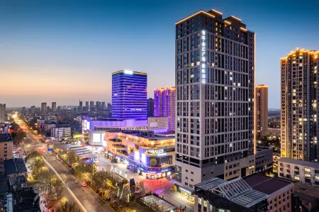 Lavande Hotel (Xuchang Jinhui Plaza Pang Donglai Angel City) Отели в г. Сюйчан