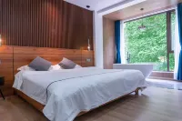 Ganyueliangwan Gebi Linju Hotels near Scenic Area of Yueliangwan