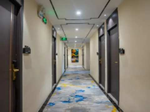 Lingshan Qiancheng Holiday Hotel (Maternity and Child Health Hospital) Hotels in Lingshan