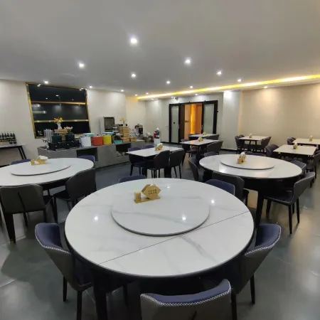 Menglian Ping'an Hotel