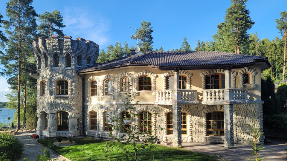 Pinecrest Villa - Castle Style Living on Seaside