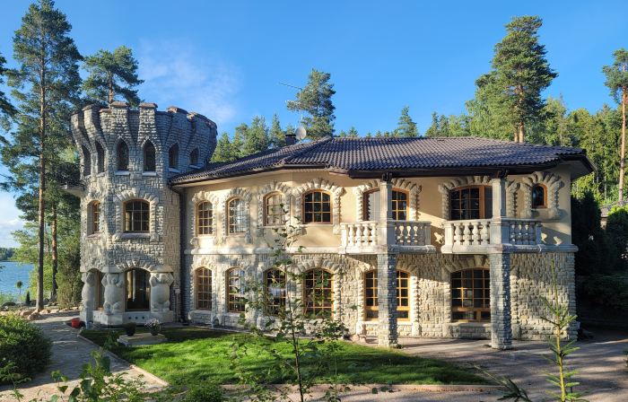 Pinecrest Villa - Castle Style Living on Seaside