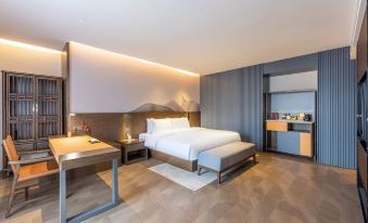 Lin Zhi Chomura Zong Hotel