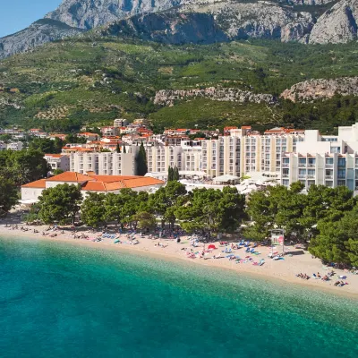 Bluesun Hotel Alga Hotels near Makarska Beach