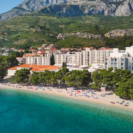 Bluesun Hotel Alga Отели рядом с достопримечательностью «Пляж Сент-Петер»