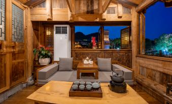 Baihe Wharf Inn