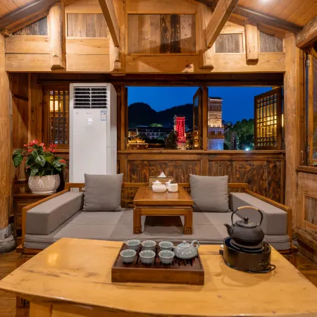 Baihe Wharf Inn