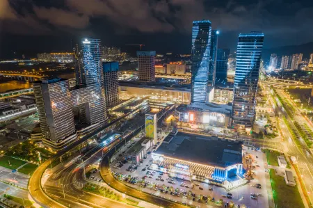 Easton International Apartment