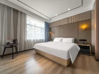 TUK China Light Hotel (Taiyuan Era City Branch) Hotels near Wanbolin