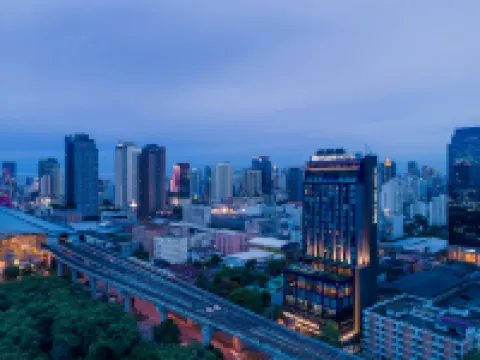 Mercure Bangkok Makkasan Hotels near Asoke