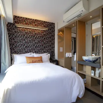 Belive Andmore Hotels near Sir Robert Ho Tung Library