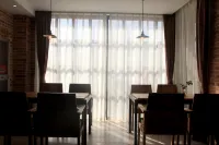 Pai Hotel (Xinchang Wanda Plaza store)