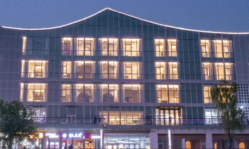 聊城原木舍民宿（東昌湖店）