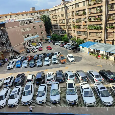 Starlight Hotel(Yuxi High-Speed Railway Station Store)