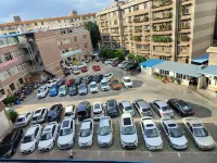 Starlight Hotel(Yuxi High-Speed Railway Station Store) - parking