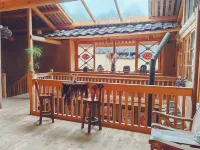 Xiazhai Gate Homestay (Longtan Village)