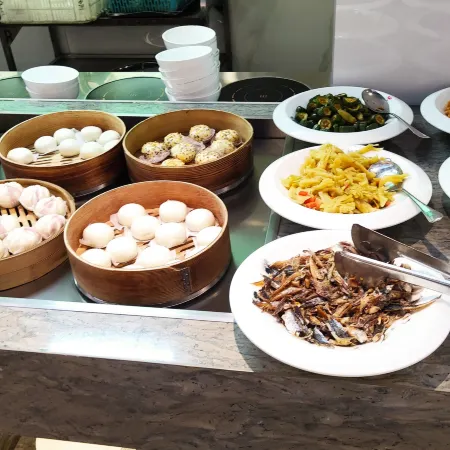 Golden Star Select Hotel (Quanzhou West Street Bell Tower)