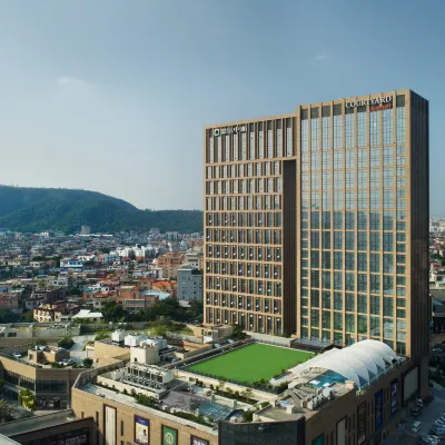 Courtyard by Marriott Shunde Longjiang Hotels near ZiYunGe Shunde