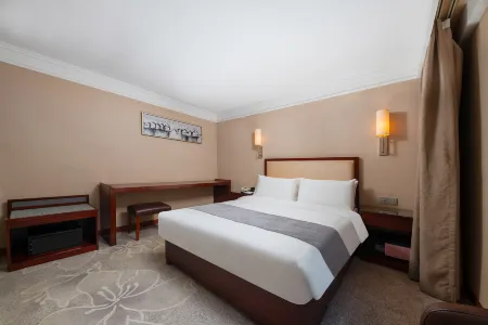 Zhongyi Hotel (Guangzhou Wanda Plaza Lejia Road Metro Station Branch)