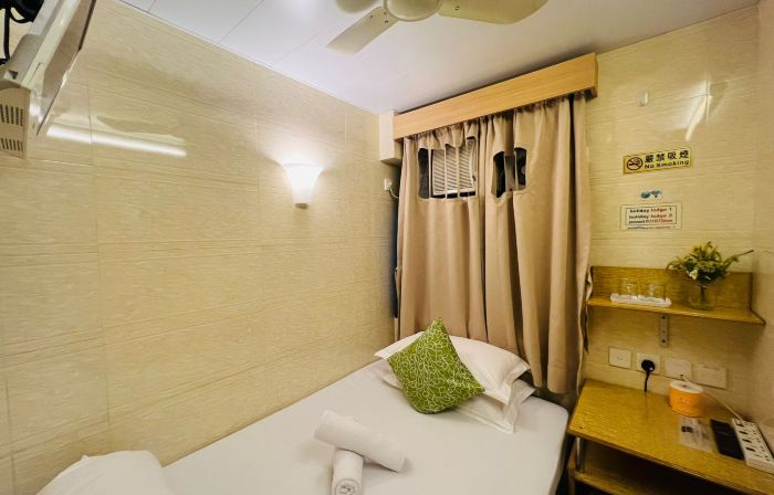 FOUR SEASONS HOSTEL