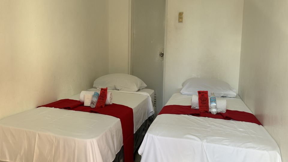 RedDoorz @ Pvc Pension Haus