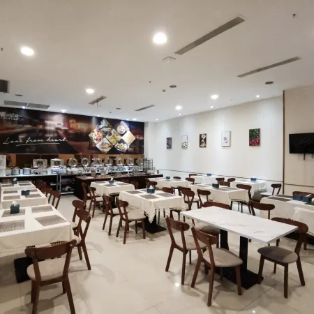Victor Cloud Enjoy Hotel