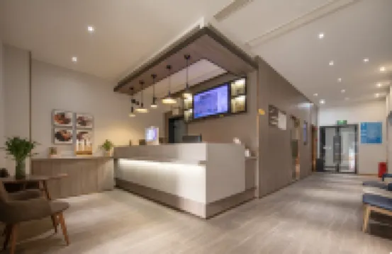 HanTing Hotel (Chongqing Yangjiaping Pedestrian Street The MixC) Hotels in Chongqing