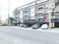 El Rico Suite Makati by RedDoorz โรงแรมใกล้สถานทูตเยอรมนี