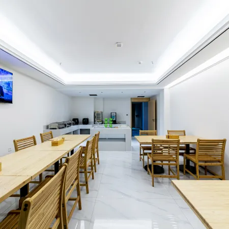 Super 8 Select Hotel (Fuzhou Changle International Airport Branch)