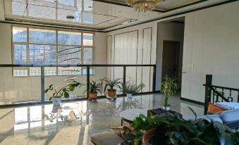 Jiayu Hot Spring Hotel