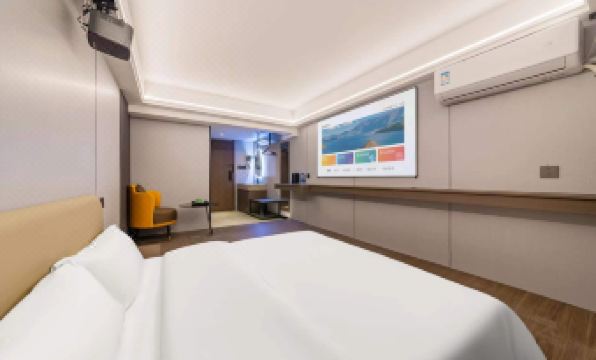 Roman Holiday Inn (Shantou Small Park)