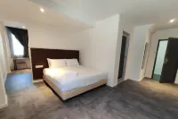 T Hotel Tandop