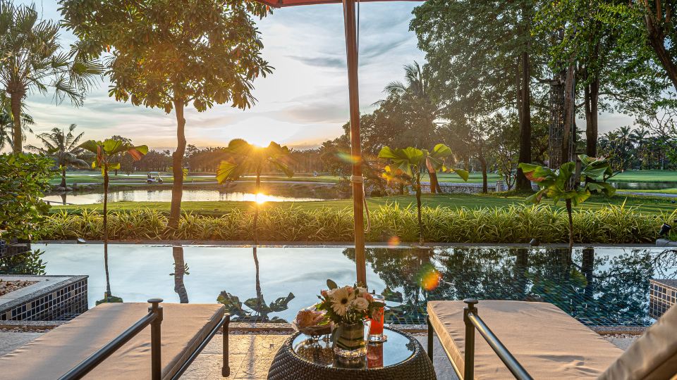 Summit Windmill Golf Suite Hotel at Suvarnabhumi