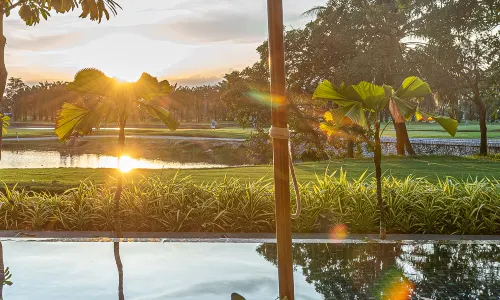 Summit Windmill Golf Suite Hotel at Suvarnabhumi