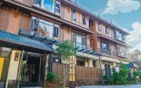 Shanyishe Homestay (Mangshi Yizu Ancient Town) Hotels near Near No.301 Provincial Road