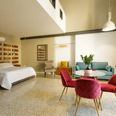 Palà Suites Hotels near San Gregorio Armeno