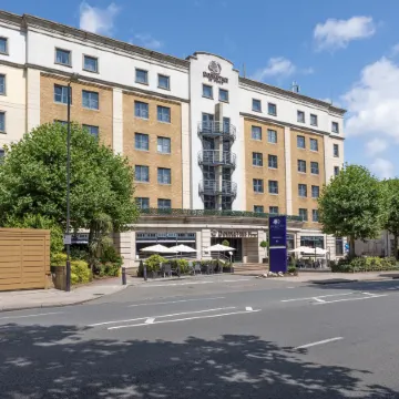 DoubleTree by Hilton London Angel Kings Cross Отели рядом с достопримечательностью «Больница Грэйт Ормонд стрит»