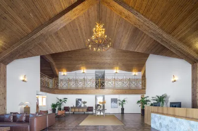 Kanas Manyunxuan Holiday Home Hotel dekat Kanas Tuwa Village