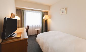 3. Hotel Su..